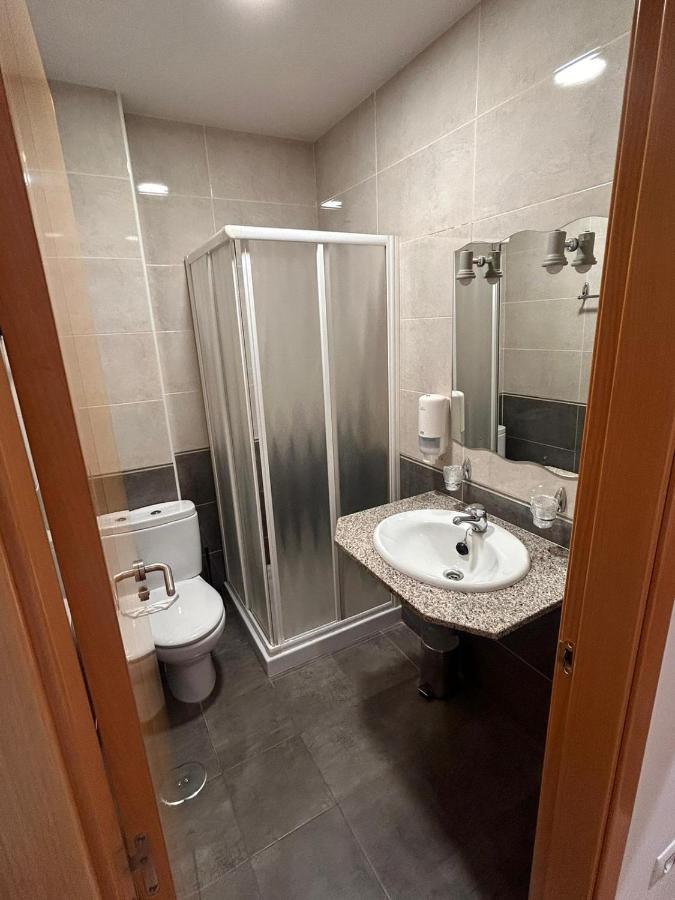 Hostal Restaurante Aqua Ourense Exterior photo